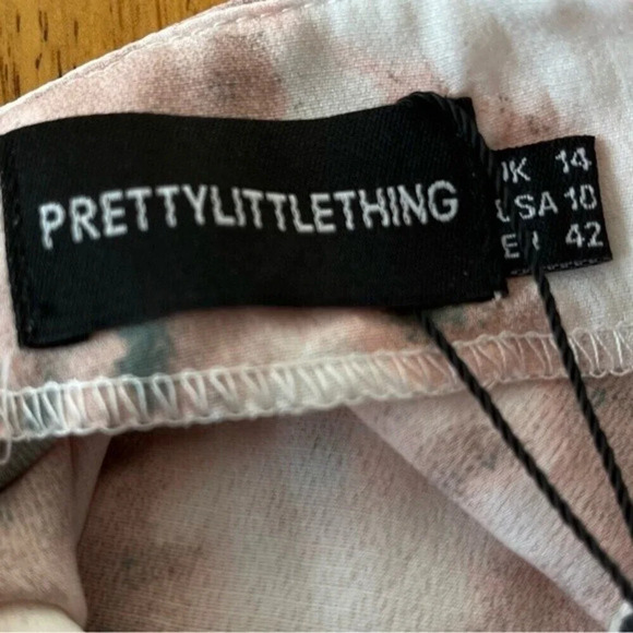 Pretty Little Thing light pink tie dye ruched side midi skirt, size 10. - Picture 8 of 8